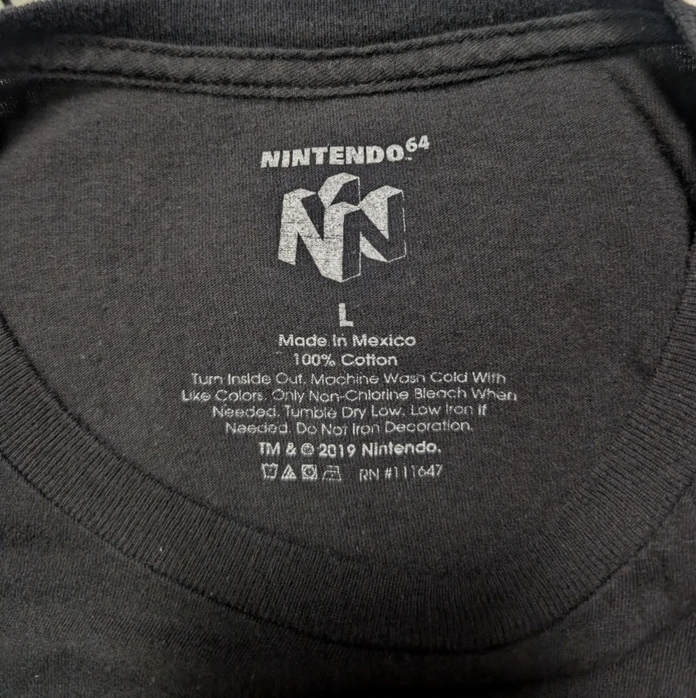 Nintendo 64 Black T-Shirt N64 Logo Over Stripes Men's Large Vintage Look EUC